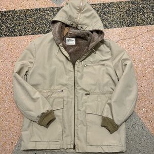 Men’s Tan London Fog Coat With Hoodie.  Faux fur lining. Size 48 Regular.